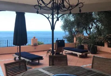 Andora Maison | casa sul mare per 5 persone, spiaggia privata, piscine e campo da tennis