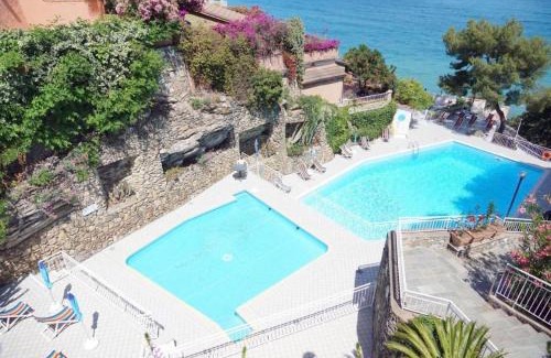 Andora Maison | casa sul mare per 5 persone, spiaggia privata, piscine e campo da tennis