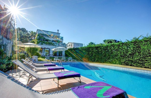 Pals Villa | Casa Susana - Six Chambres Villa, Couchages 12