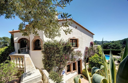 Pals Villa | Casa Susana - Six Chambres Villa, Couchages 12