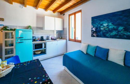Vernazza Appartement | Casa Teresa with AC and Balcony