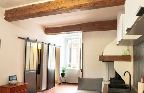 Tautavel Appartement | Casa Tramuntana vous offre un espace de vie spacieux, lumineux et confortable.