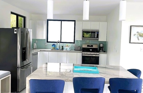 Tres Rios Maison | Casa Tranquilo - Paradise in Paradise 4 Bedrooms, 4 Bathrooms - Sleeps 4 to 10