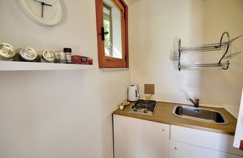 Pucara Maison | Casa Trifone A: A graceful studio apartment surrounded by the greenery, with Free WI-FI.