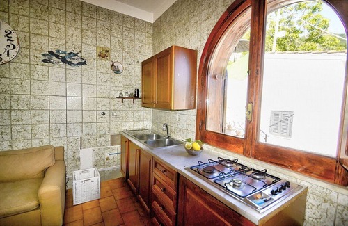 Pucara Maison | Casa Trifone D: A graceful apartment that is part of a villa surrounded by the greenery, with Free WI-FI.