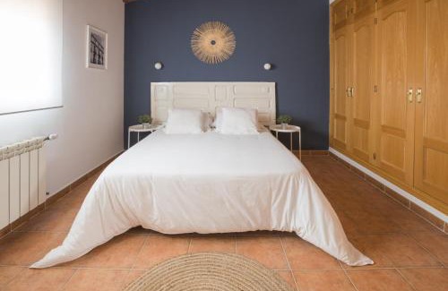 Munana Maison | Casa turística Me quedo en el pueblo