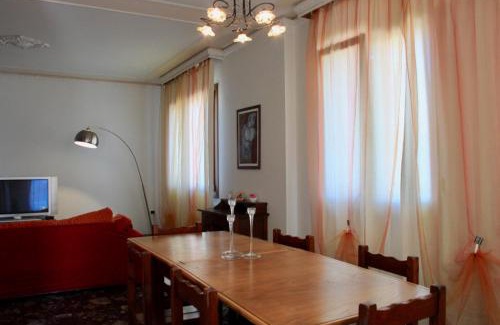 San Trovaso Maison | casa vacanza Pina