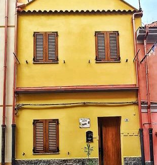 Iglesias Historic Centre Maison | Casa vacanze Galena