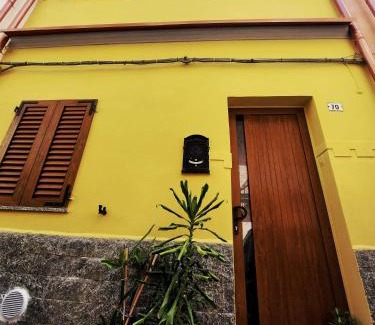 Iglesias Historic Centre Maison | Casa vacanze Galena