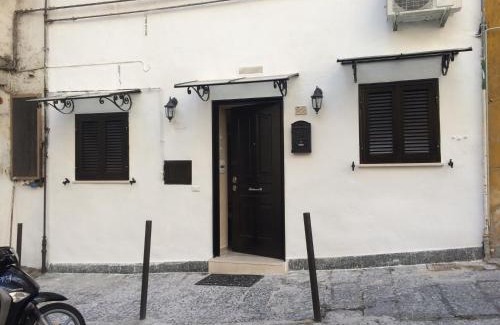 Mergellina Appartement | Casa Vacanze Sannazzaro Flat