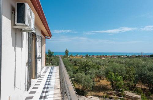 Torre Colonna-sperone Maison | Casa Vacanze Zina