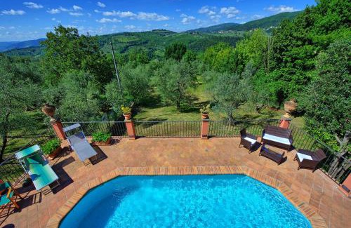 Donnini Villa | Casa Vania by PosarelliVillas