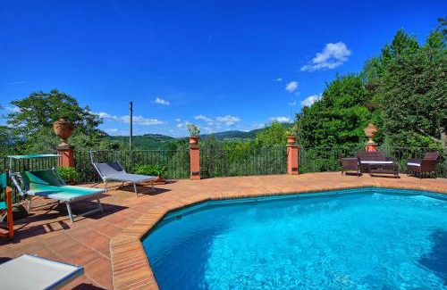 Donnini Villa | Casa Vania by PosarelliVillas
