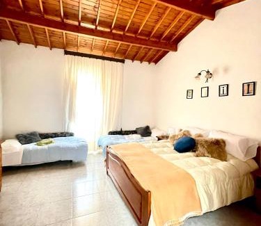 Laconi Maison | Casa Veronica - accogliente casa su due piani nel cuore del borgo