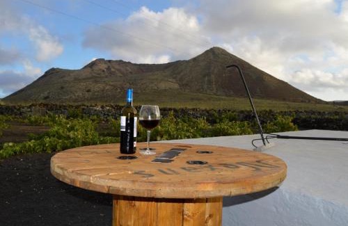 Ye Maison | Casa Volcán de Ye