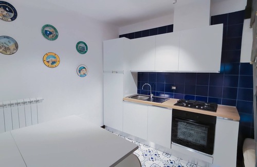 Pucara Appartement | CASAGIUGIUside Vietri's main street with traditional ceramics, restaurants