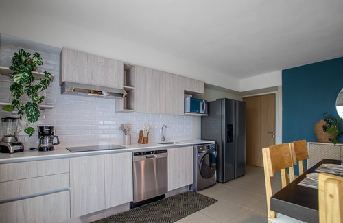 Cerro Plano Appartement | CASAGO 1102, BRAND NEW RENTAL with Spectacular Ocean Views