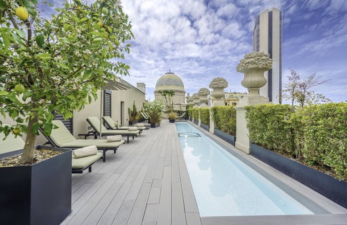 Gracia Appartement | Casagrand Luxury Suites