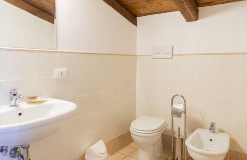 Corchiano Maison | Maison Casale Ai Noccioli (LVC165) à Lago di Vico - 17 personnes, 8 chambres