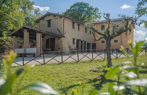 Spoleto Villa | Casale Andrea 16 - Sept Chambres Villa, Couchages 16