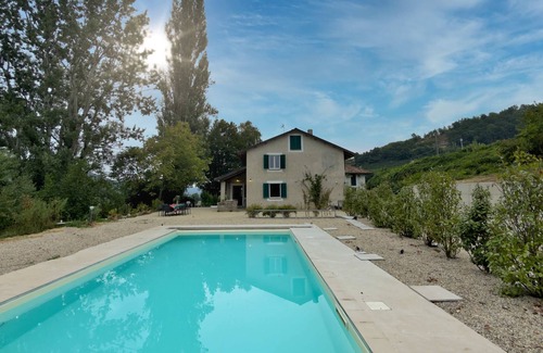 Cossano Belbo Maison | Casale Bera, hills view, private pool and garden