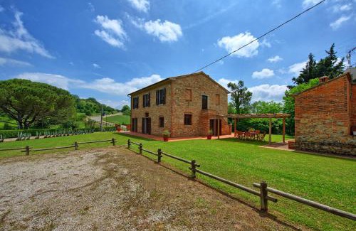 Toiano Villa | Casale Chiara by PosarelliVillas