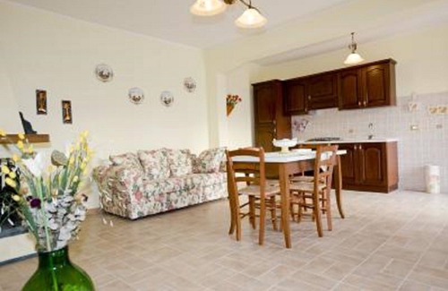 Pianella Appartement | "Casale Giacinta" ancien chalet entre mer et montagne avec piscine