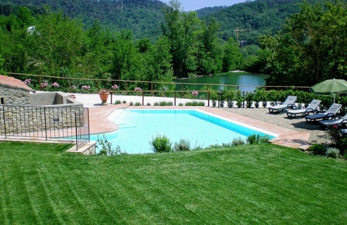 Sant'Andrea in Percussina Villa | Casale del Lago à San Casciano Val di Pesa, Tuscany