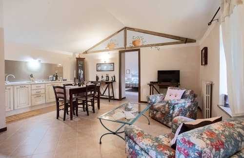 Allerona Villa | Casale Montemoro With Pool, Allerona, Italy