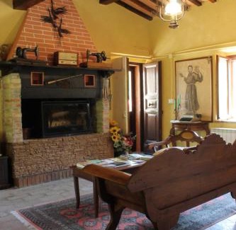 Lidarno Lit Et Petit-Déjeuner | Casale San Marco B&B
