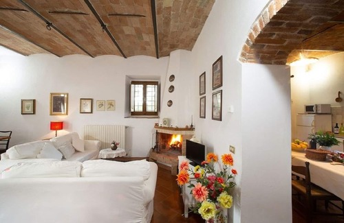 Romola Maison | CASALINI 2 free wifi beautiful family house with swimming pool