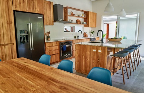 Carmen Villa | CasaMAR 4BR Luxury Villa with Pool on the Beach & steps from the Ocean