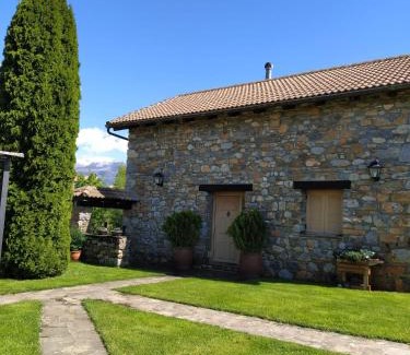 Laspuna Maison | Casas Cleto - Laspuña