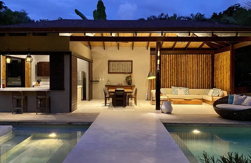 Playa Hermosa Cobano Villa | Casas de Agua. Villa Agua Viva. Sentier de randonnée naturel jusqu'à la plage.