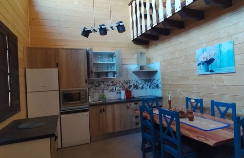 Yeste Cottage | Casas de Madera en las Montañas con Piscina y Barbacoa, en la Sierra del Segura