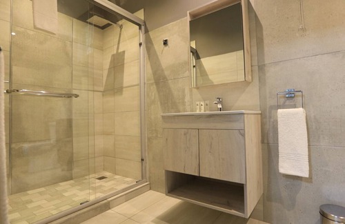 Nelspruit Cabine | Cascades Guest Lodge and Apartments