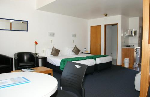 Two Mile Bay Hôtel | Cascades Lakefront Motel