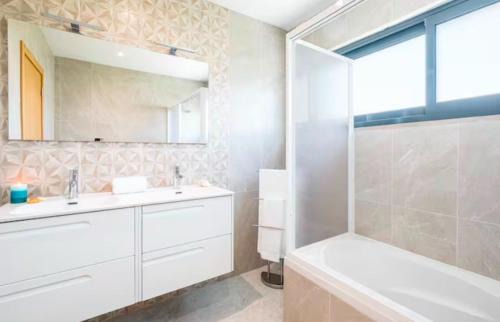Barrio Santana Maison | Cascais Accommodations Series