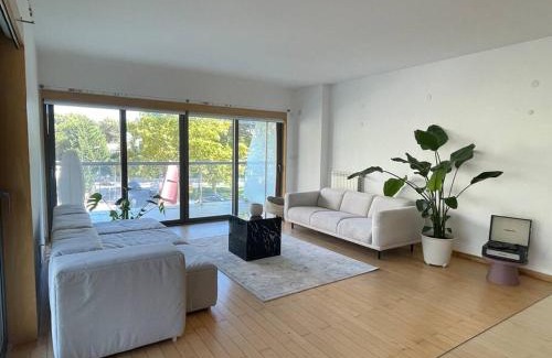 Cascais Appartement | Cascais Lux Apartment 521 letter