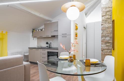 Villaggio Prealpino Appartement | Cascina Conicchio - Metro Station - by Host4U