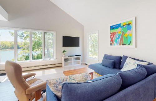 Harpswell Maison | Casco Breeze