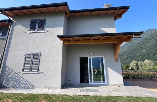 Dubino Maison | Case vacanza Colombaio con idromassaggio a 10 min dal lago di Como