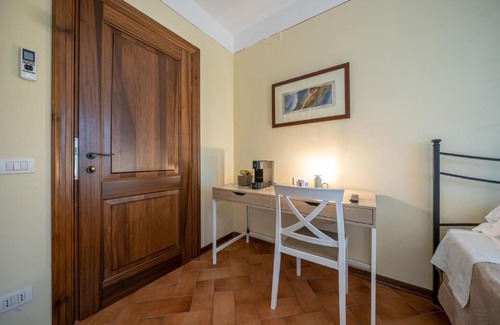 San Donnino Maison | Casello A1, Modena sud - Villa Aurora Charming Rooms