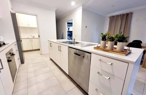 Melbourne Maison | Casey Green Estate 3 bedrooms Narre Warren home