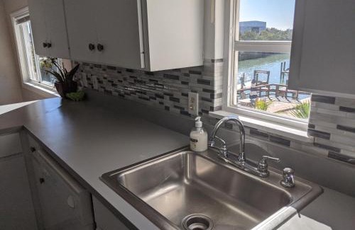 Nokomis Villa | Casey Key 2-Bedroom Penthouse