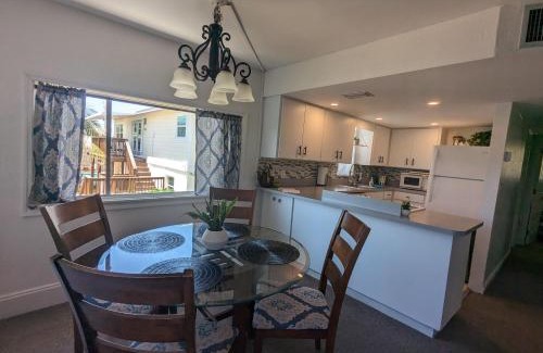 Nokomis Villa | Casey Key 2-Bedroom Penthouse