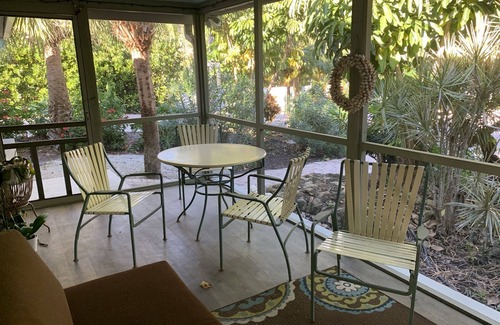 Nokomis Maison | Casey Key Beach Getaway