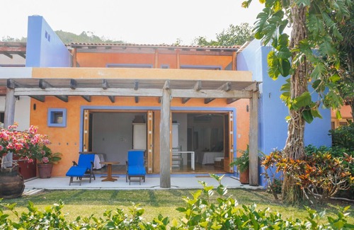 Costa Careyes Maison | Casita 302 | Beachfront & jacuzzi