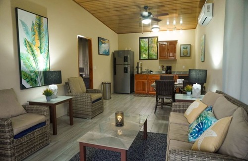 Langostino Maison | Casita Bonita, Pilon de Pavones