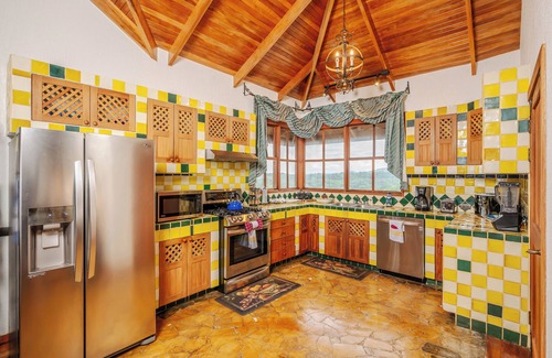 Playa Hermosa Cottage | Maison d'hôtes au sommet du monde avec vue imprenable sur l'océan, piscine privée et spacieuse